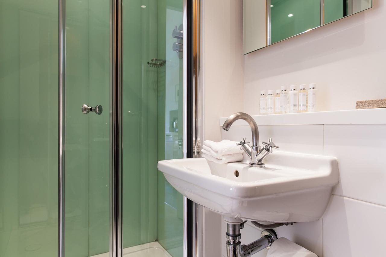 Blueprint Living Apartments - Doughty Street لندن المظهر الخارجي الصورة